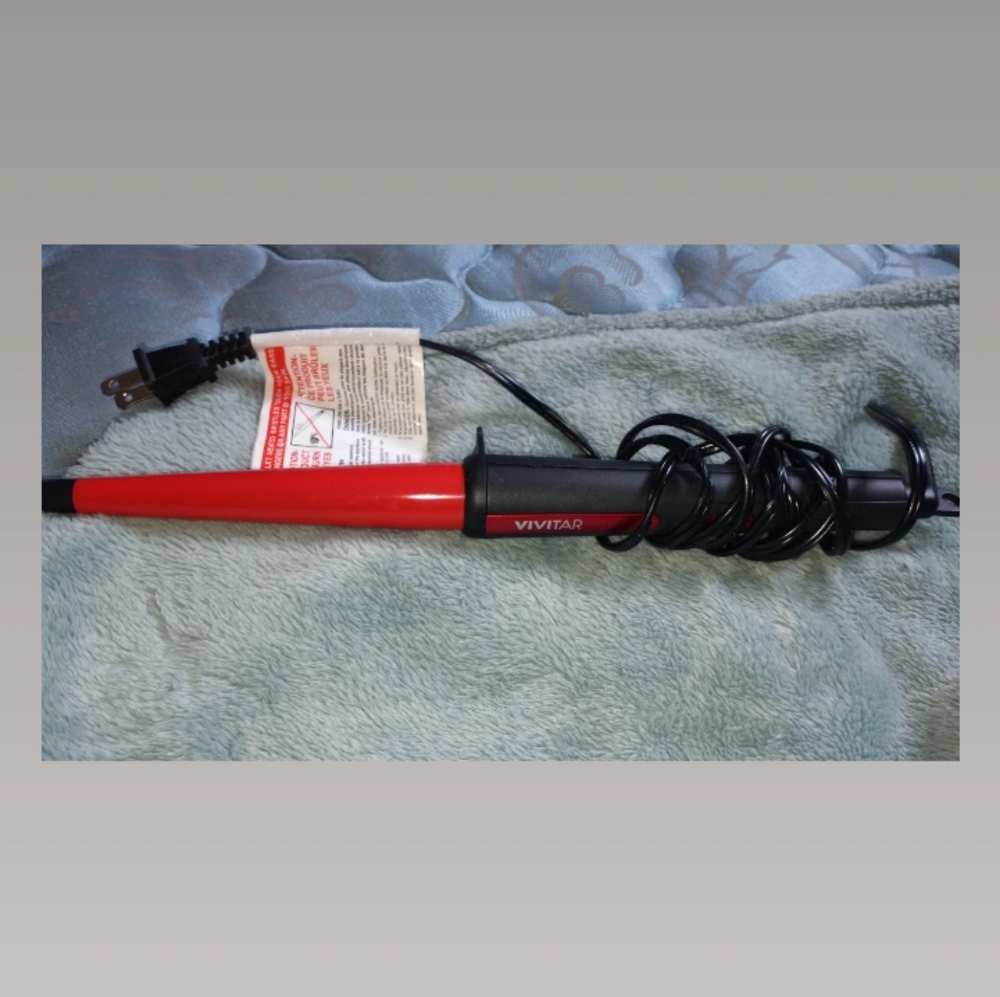 Black and red curling wand one size
